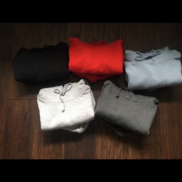 Aritzia Tna Super Crop Hoodie - Picture 3 of 6